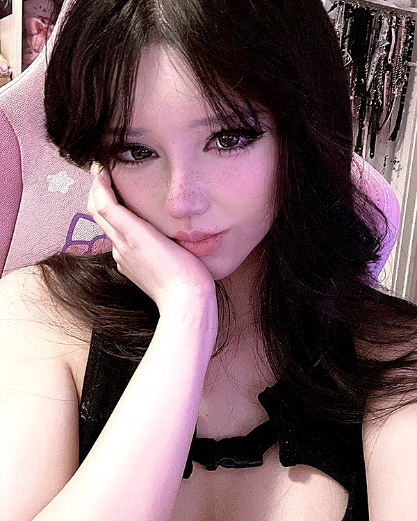ari_n3ko instagram image archive image