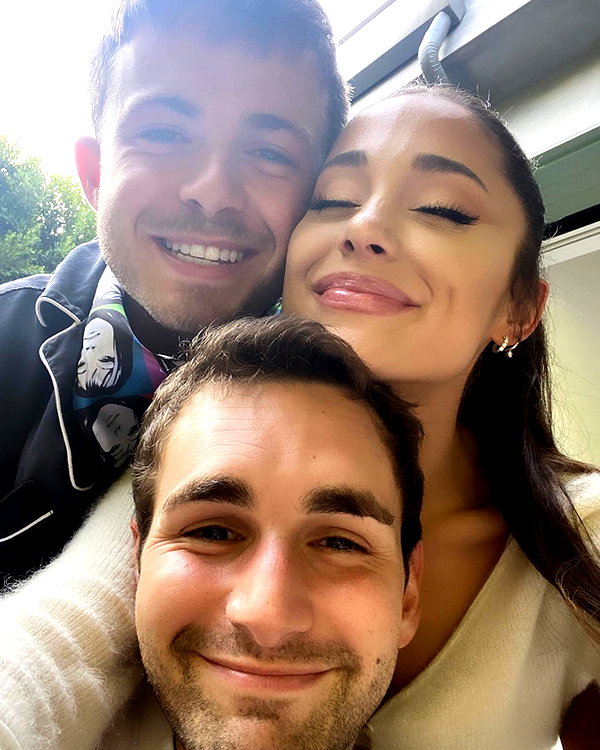 arianagrande instagram image archive image