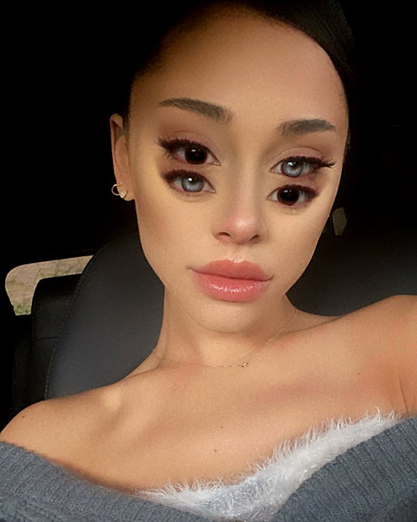 arianagrande instagram image archive image