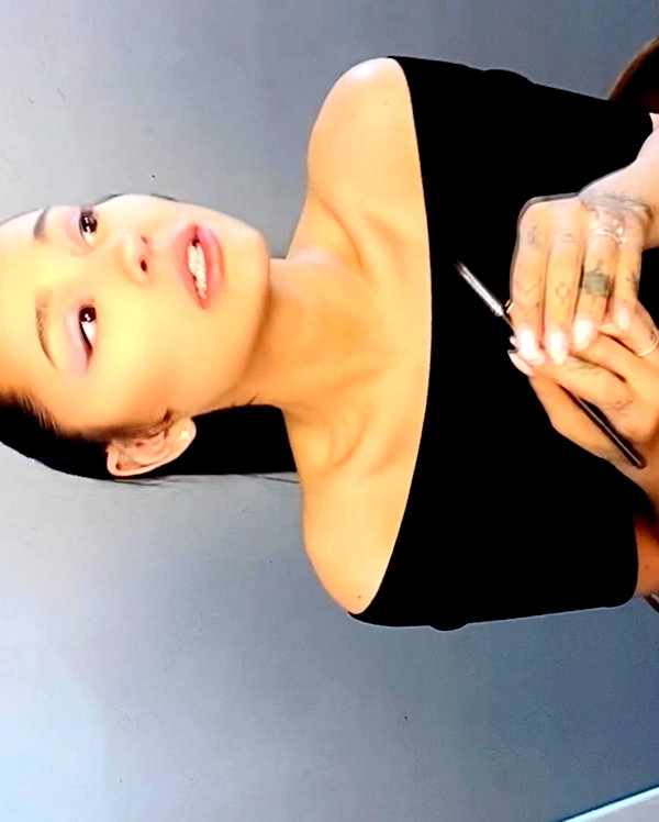 arianagrande instagram image archive image