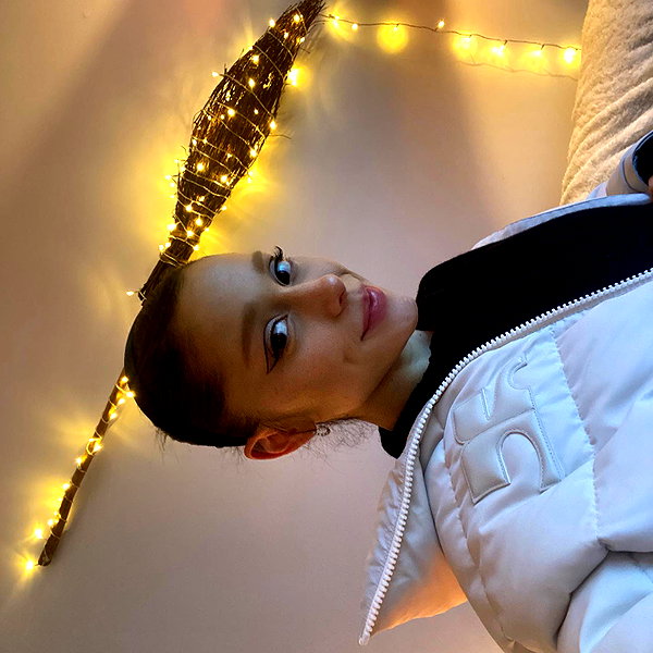 arianagrande instagram image archive image