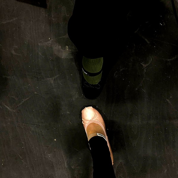 arianagrande instagram image archive image