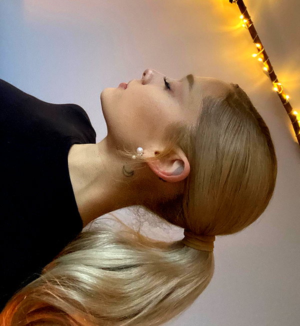 arianagrande instagram image archive image
