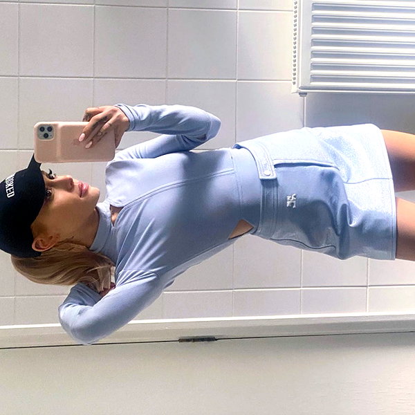 arianagrande instagram image archive image