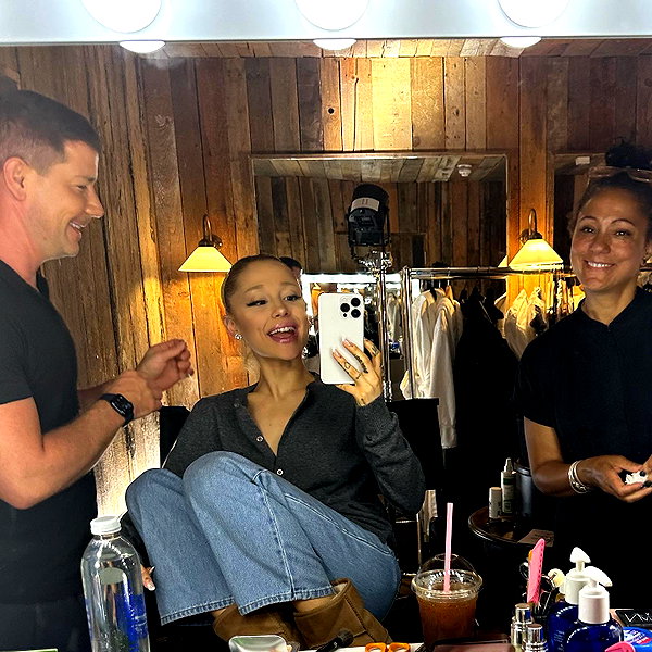 arianagrande instagram image archive image