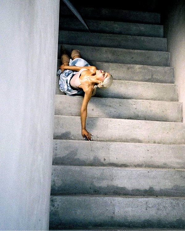 arianagrande instagram image archive image