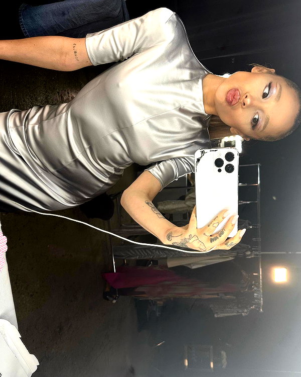 arianagrande instagram image archive image
