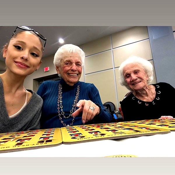 arianagrande instagram image archive image