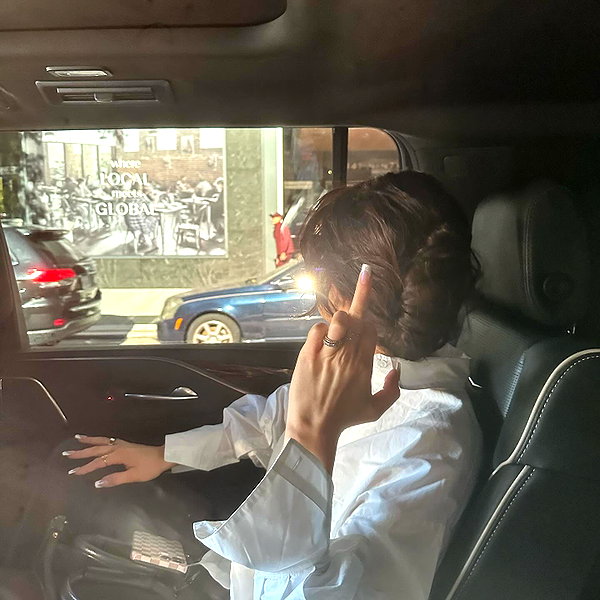 arianagrande instagram image archive image