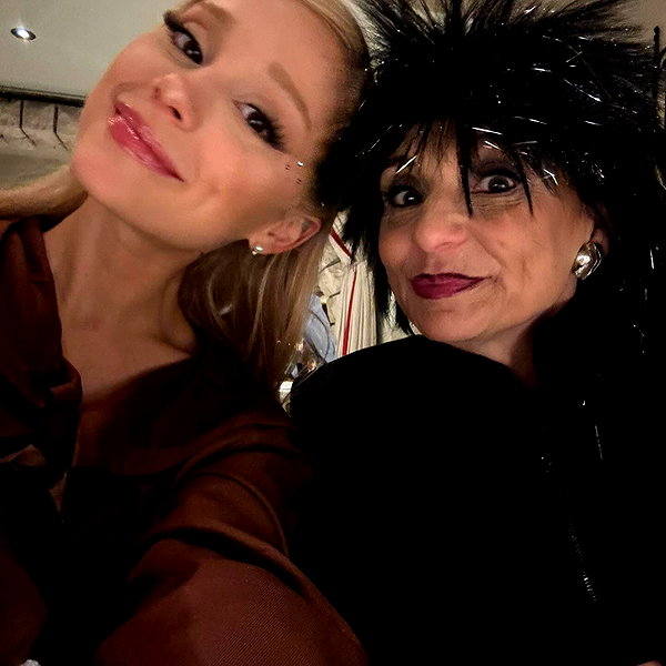 arianagrande instagram image archive image