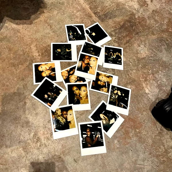 arianagrande instagram image archive image