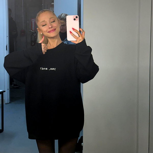 arianagrande instagram image archive image