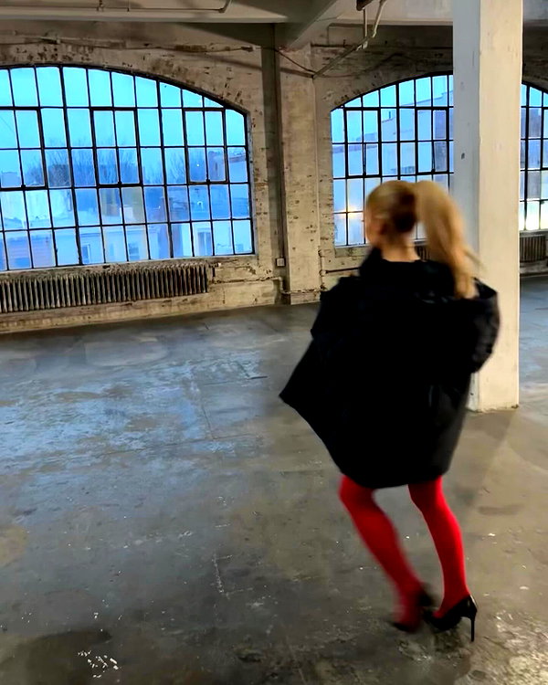arianagrande instagram image archive image