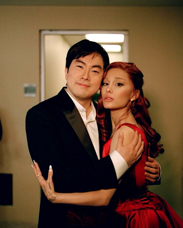 arianagrande instagram image archive image
