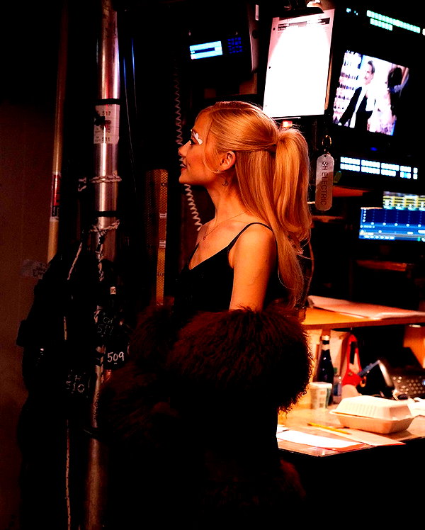 arianagrande instagram image archive image