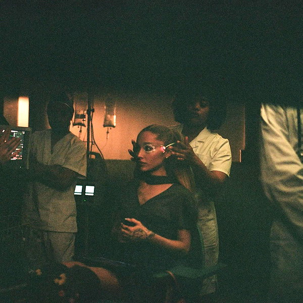 arianagrande instagram image archive image