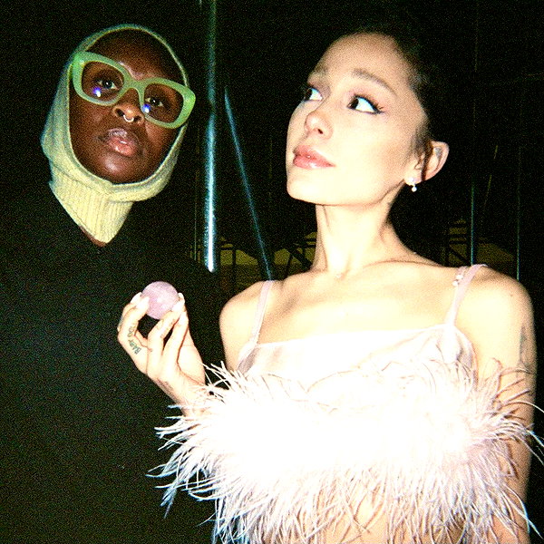 arianagrande instagram image archive image