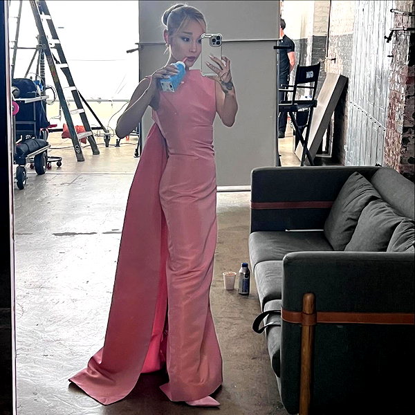 arianagrande instagram image archive image