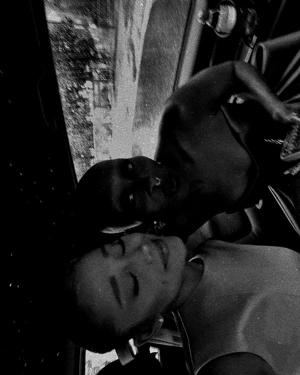 arianagrande instagram image archive image