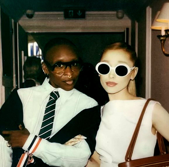 arianagrande instagram image archive image