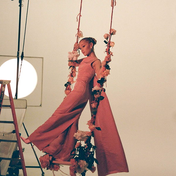 arianagrande instagram image archive image