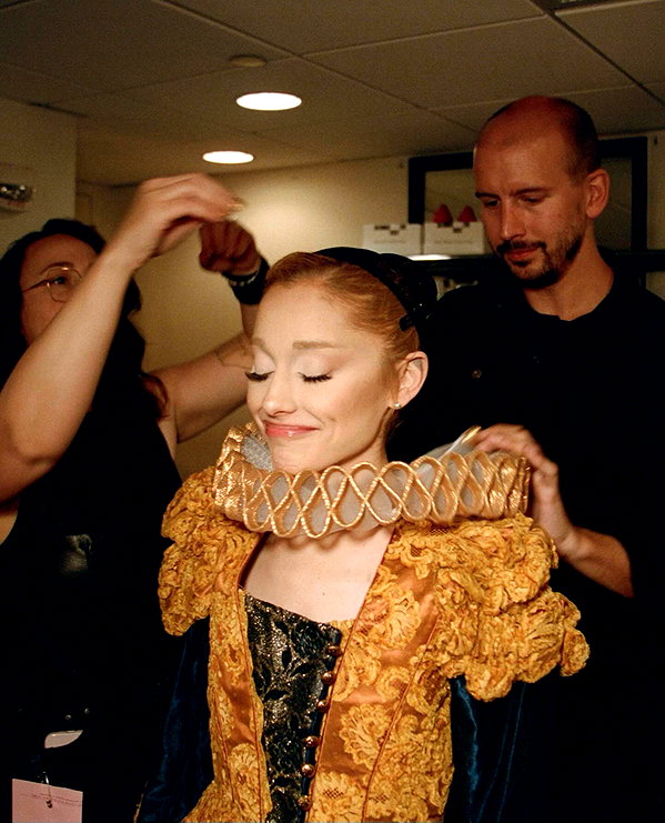 arianagrande instagram image archive image