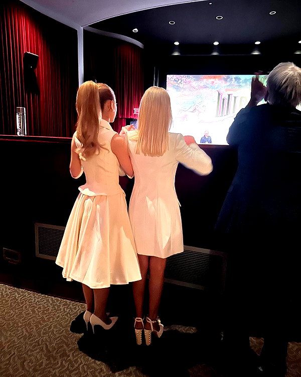 arianagrande instagram image archive image