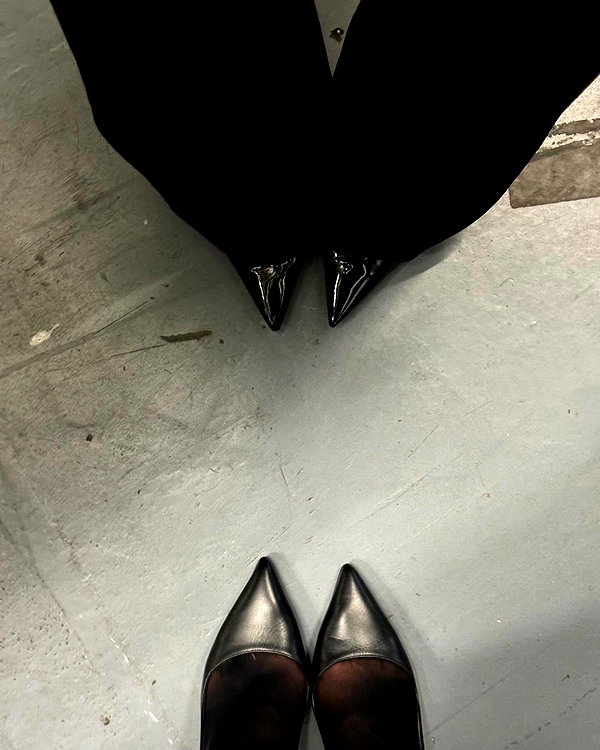 arianagrande instagram image archive image