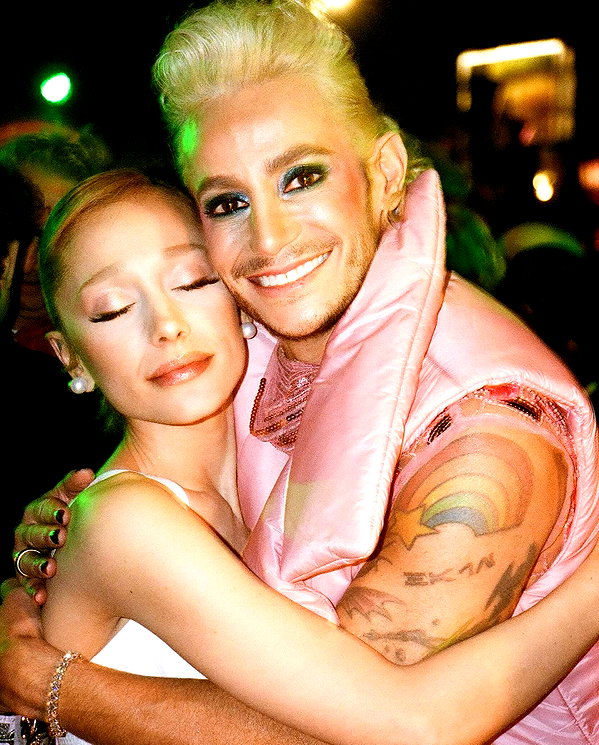 arianagrande instagram image archive image