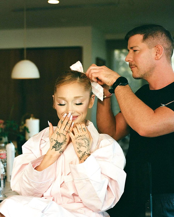 arianagrande instagram image archive image