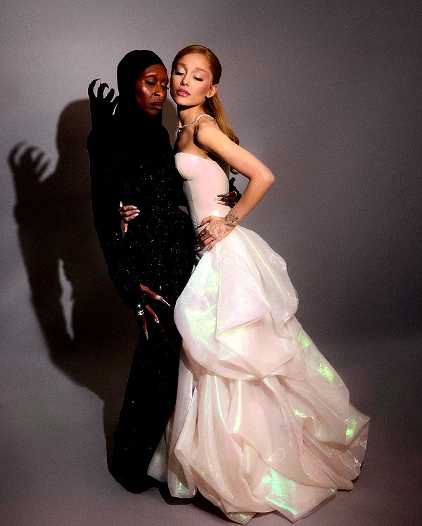 arianagrande instagram image archive image
