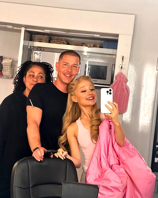 arianagrande instagram image archive image