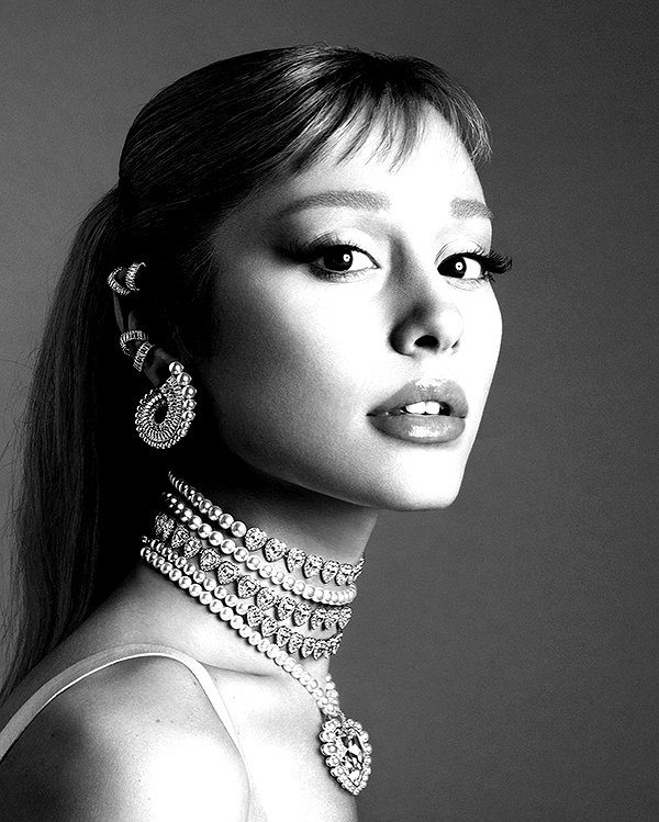 arianagrande instagram image archive image