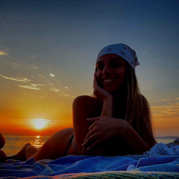 ariannachiaravalle_ instagram image archive image