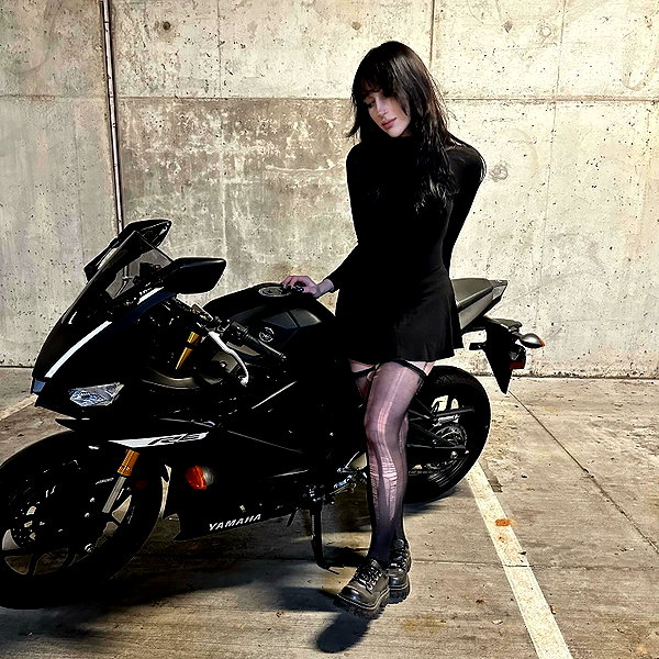 ariaxskyee instagram image archive image