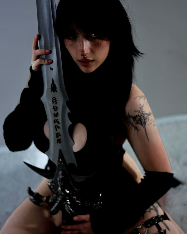 ariaxskyee instagram image archive image