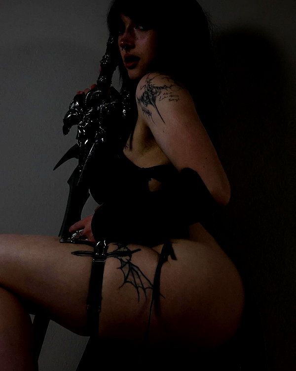 ariaxskyee instagram image archive image
