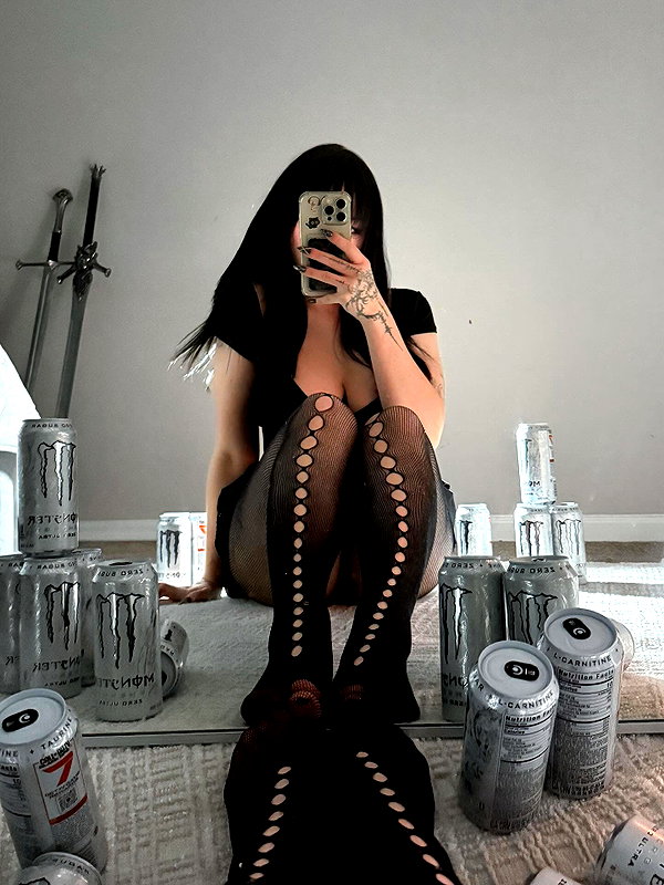 ariaxskyee instagram image archive image