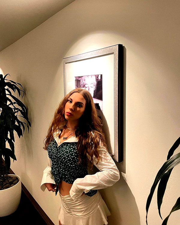 armanitraylor instagram image archive image
