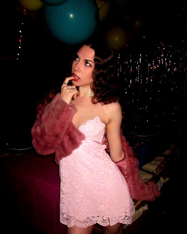armanitraylor instagram image archive image