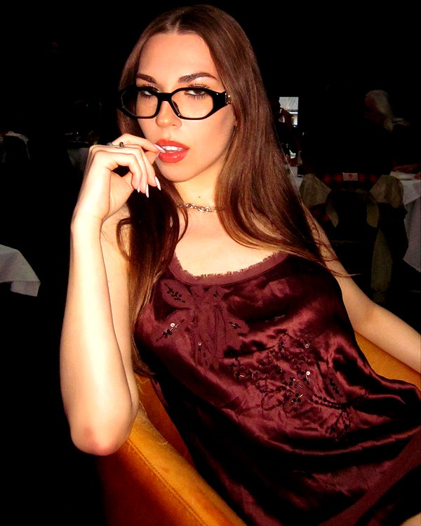 armanitraylor instagram image archive image