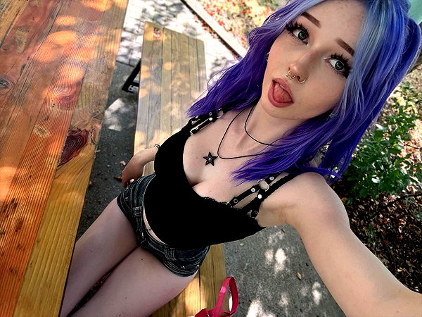 ashley.scarr instagram image archive image