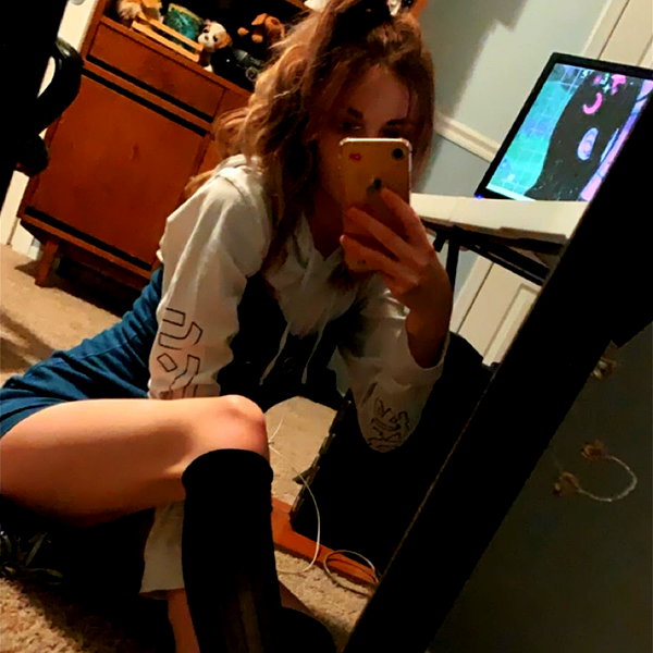 astarwbry_ instagram image archive image