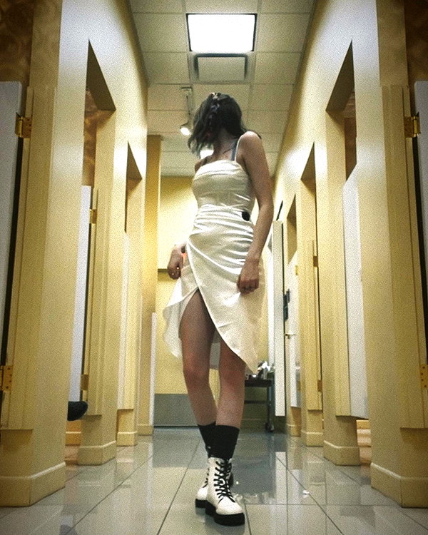 astarwbry_ instagram image archive image
