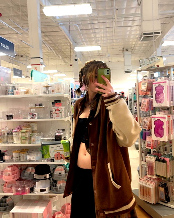 astarwbry_ instagram image archive image