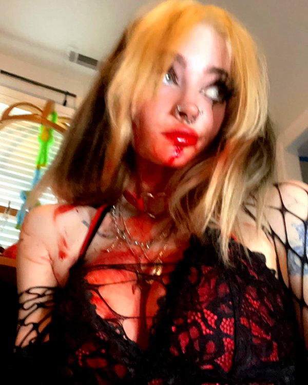 astarwbry_ instagram image archive image