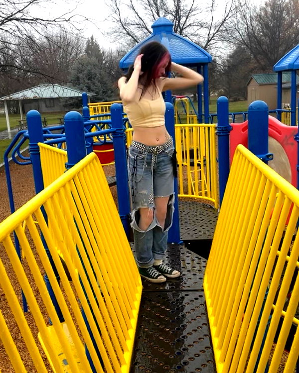 astarwbry_ instagram image archive image