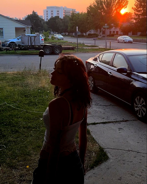 astarwbry_ instagram image archive image