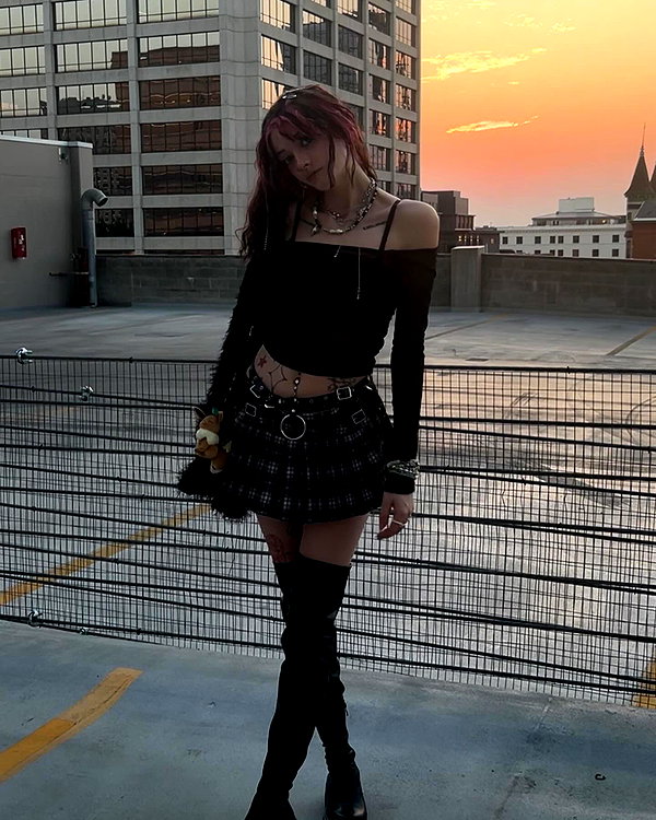 astarwbry_ instagram image archive image
