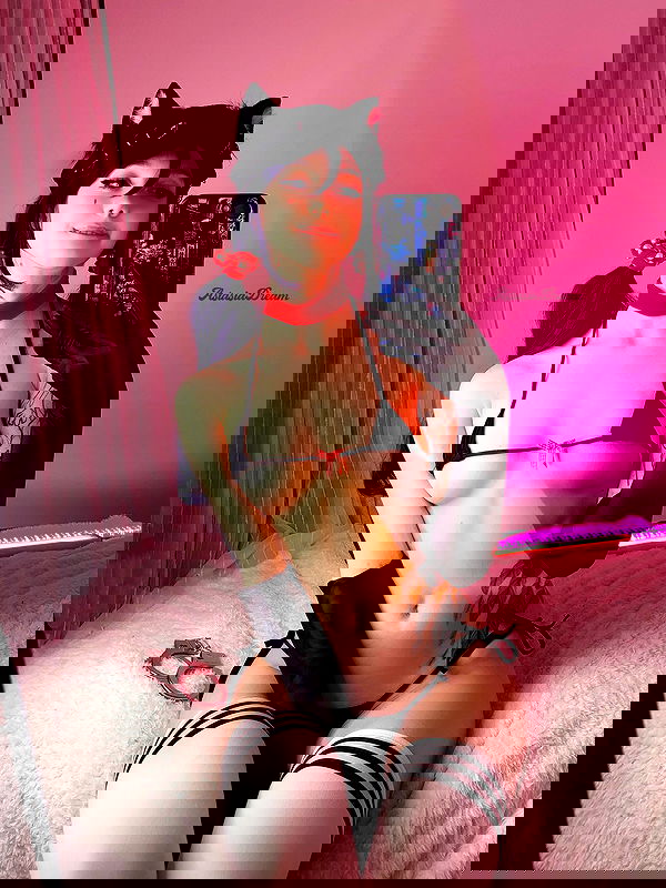 astasiatyan image ~ Altpins